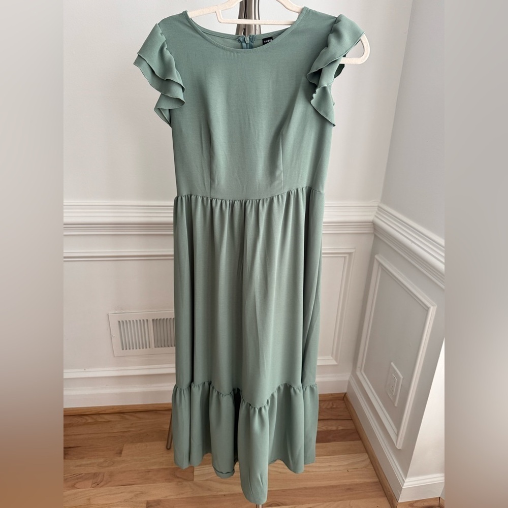 NWOT SHEIN Sage Green Ruffle Sleeve Midi Dress Size Small
